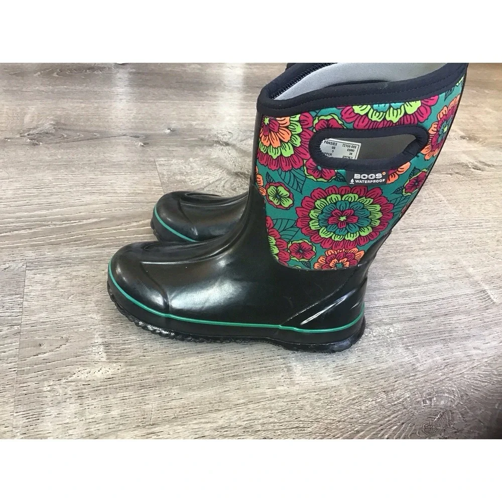 BOGS Girls Classic Boots Pansies Youth Size 5 Snow Rain Insulated -30f